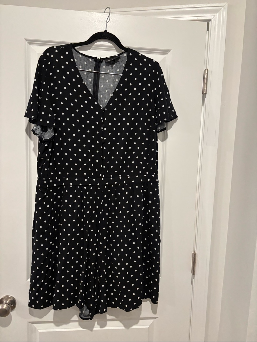 Lane Bryant polkadot romper
Size 20